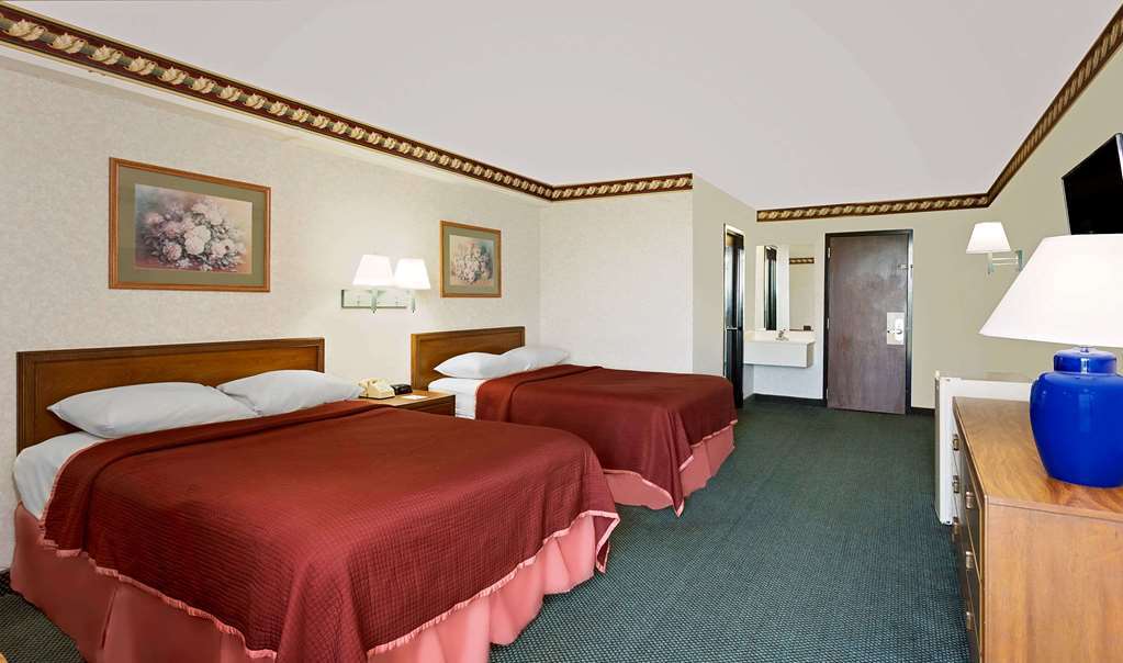 Hotel Howard Johnson By Wyndham Lexington Habitación foto